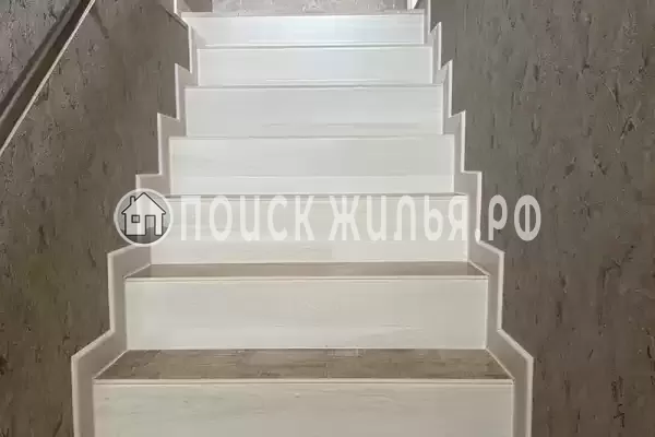 Частный сектор «Трёхэтажный таунхаус в 5 минутах от моря»