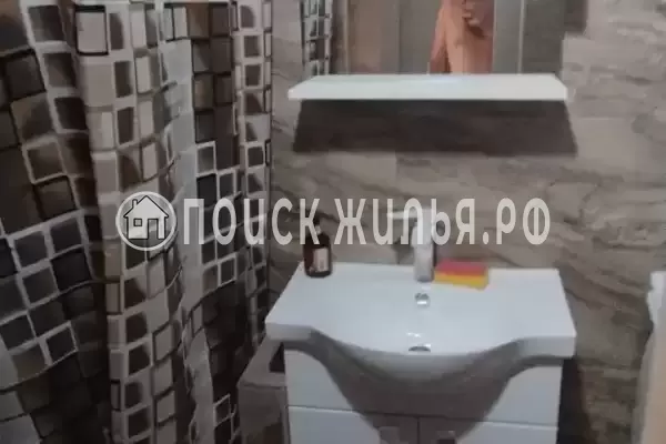 Частный сектор «Уютный дом со своим двором в центре»