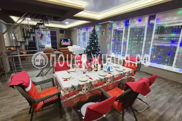 Частный сектор «Таунхаус с панорамной крышей»