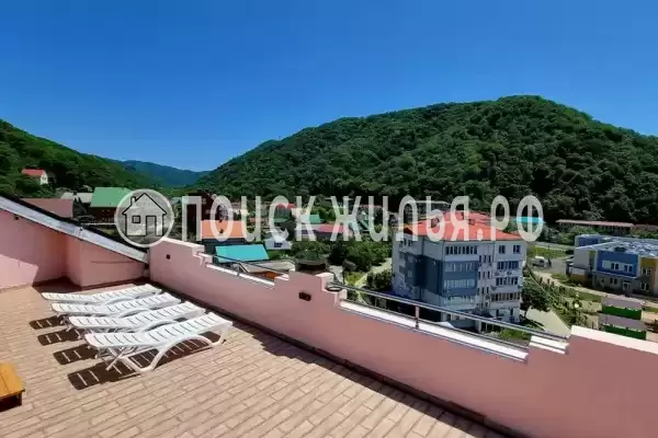 Частный сектор «Таунхаус с панорамной крышей»