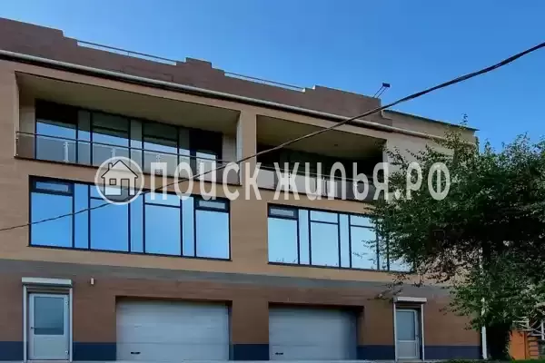 Частный сектор «Таунхаус с панорамной крышей»