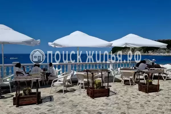 Частный сектор «Таунхаус с панорамной крышей»