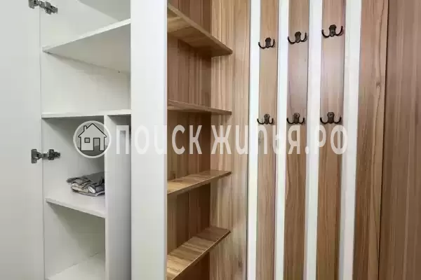 Апартаменты «Дизайнерские четырехместные апартаменты с балконом»