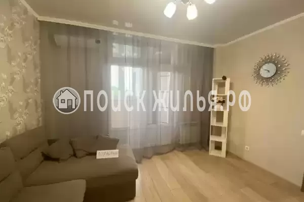 Квартира «Х комнатная квартира на Кириченко»