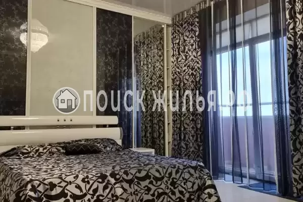 Квартира «Четырехкомнатная квартира на берегу моря» Квартира «Четырехкомнатная квартира на берегу моря»