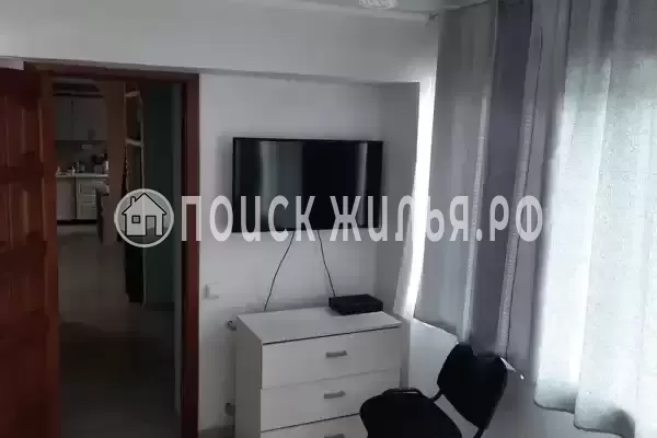 Квартира «Х комнатная квартира на Чайковского»