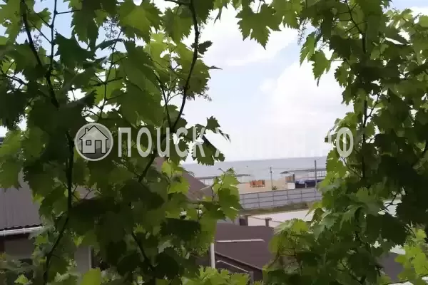 Частный сектор «Дом двухэтажный на Набережной»