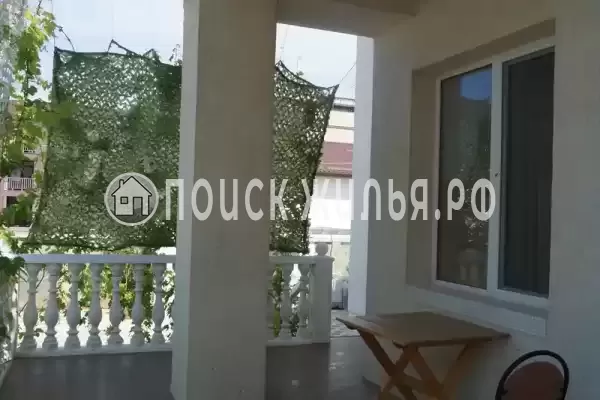 Частный сектор «Дом двухэтажный на Набережной»