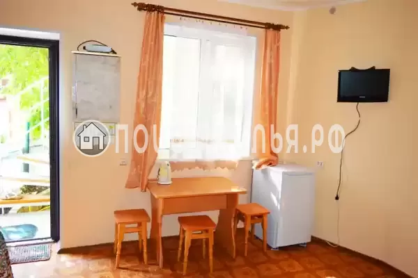 «На набережной» «На набережной»