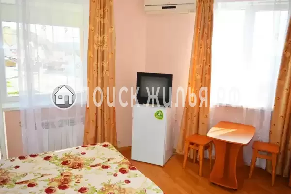 «На набережной» «На набережной»