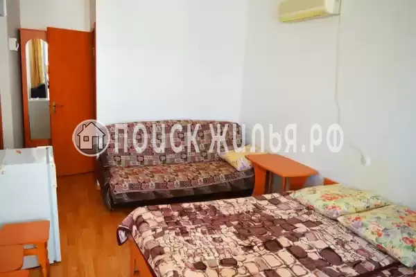 «На набережной» «На набережной»