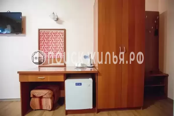 «На Набережной 11»