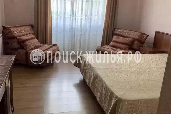«На Набережной 11»