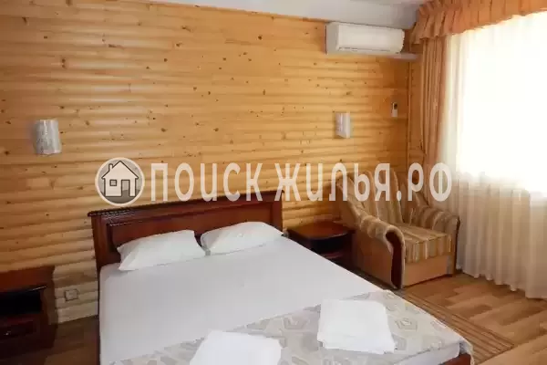 «Консульский дворик»